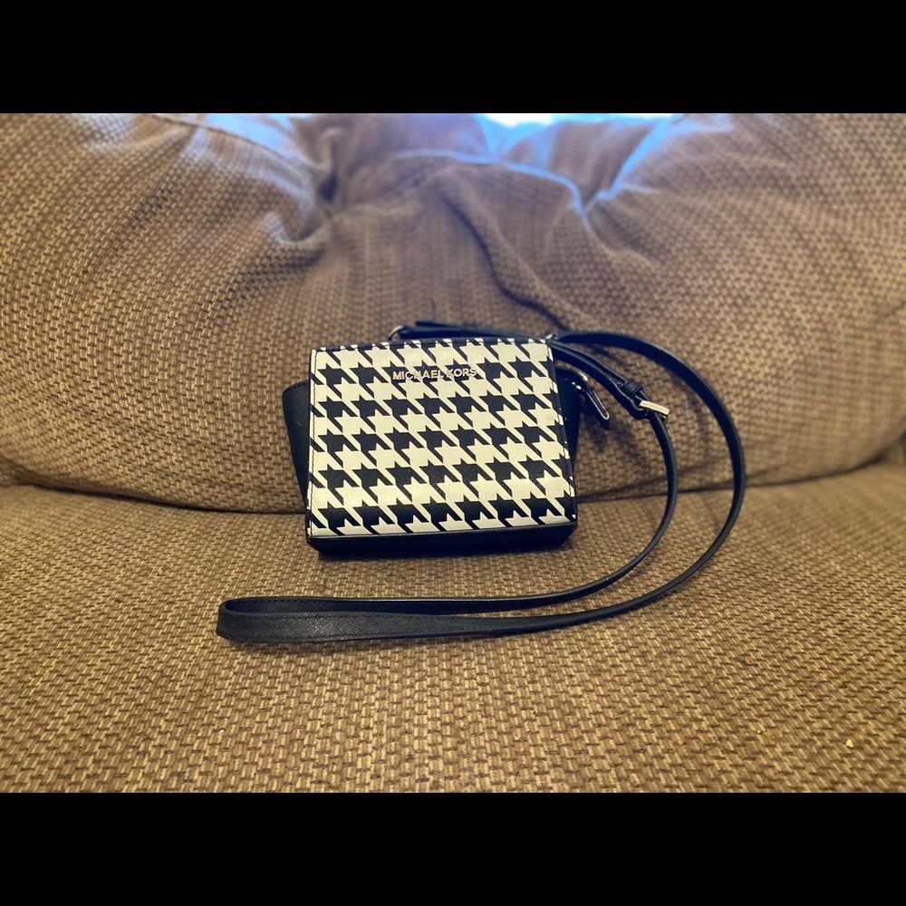 Michael Kors mini Crossbody